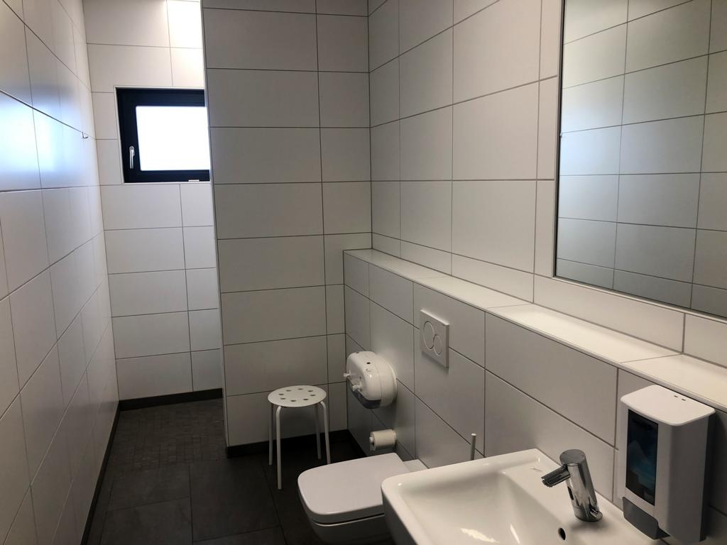 Toiletten für KRAVAG Fahrer am SVG Autohof Merenberg